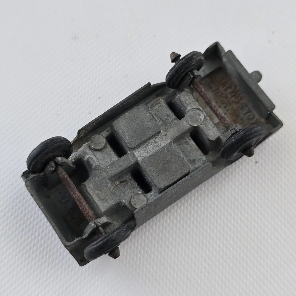 Vintage Midgetoy Rockford ILL Metal Die Cast Toy Army Jeep - USA 2.5" - Picture 6 of 9